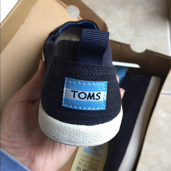 toms avalon navy